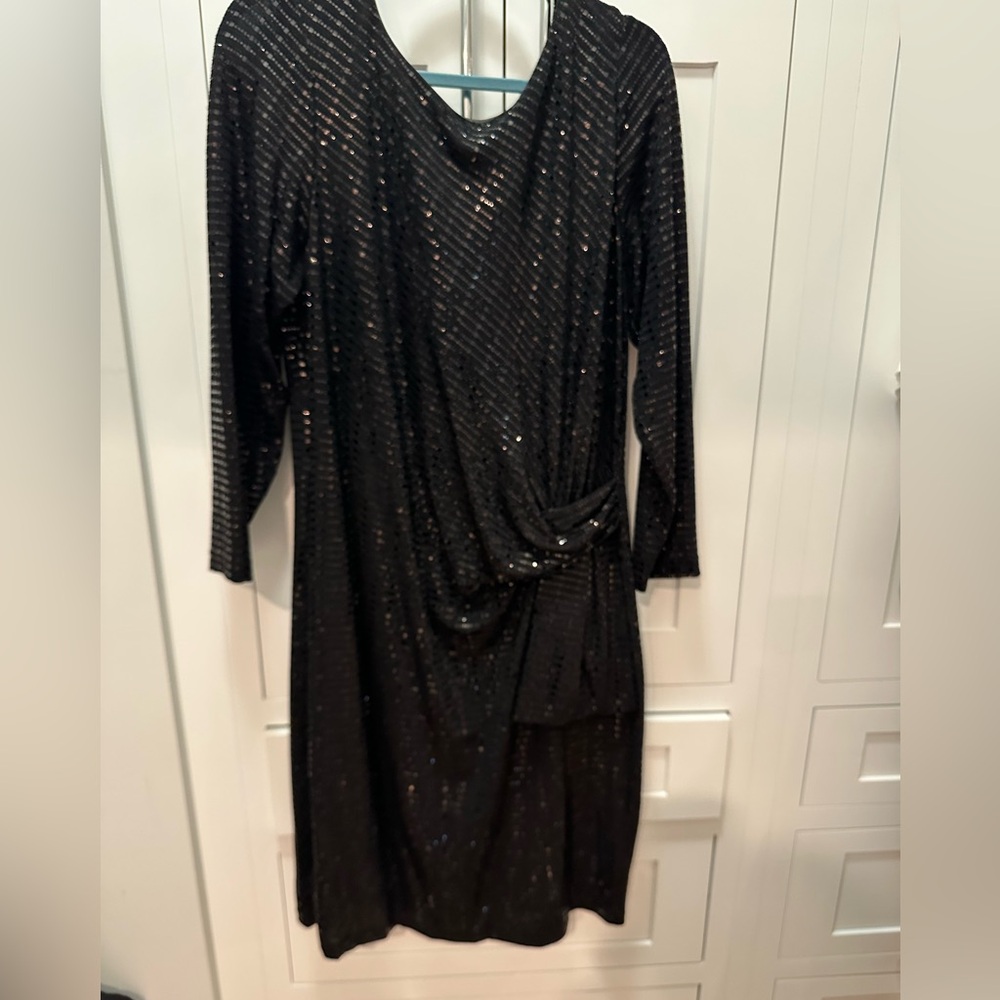 Betsy Adam Black Sequin Long Sleeve Dress